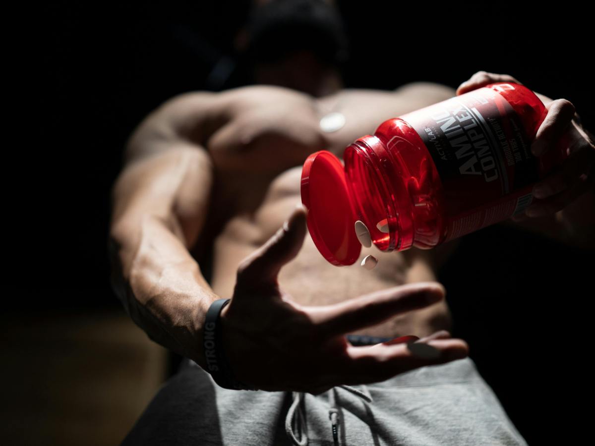 Uso Irracional de Produtos para Aumento de Massa Muscular: Impactos na Saúde e na&nbsp;Sociedade